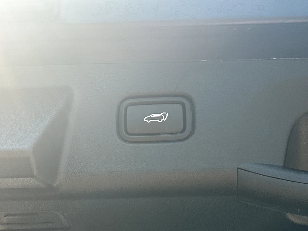 Used 2025 Atlantis Blue Hyundai SEL image 38