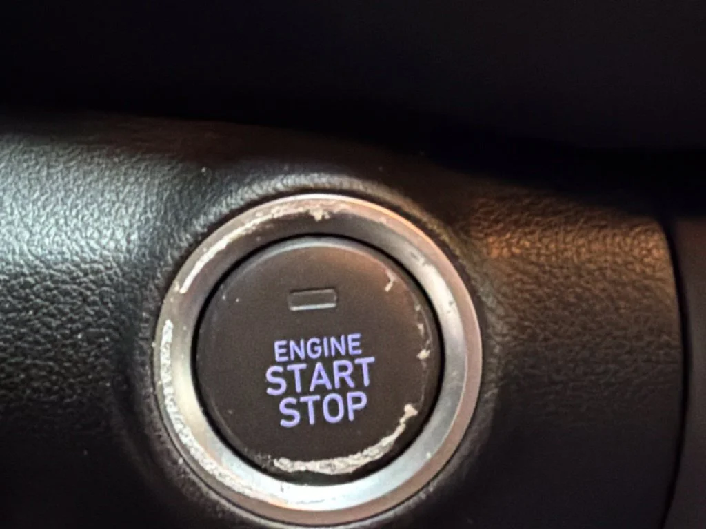 Used 2023 Lunar White Hyundai SEL image 33