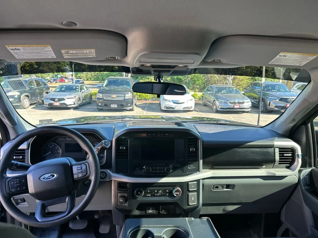 Used 2023 Blue Ford XLT image 18