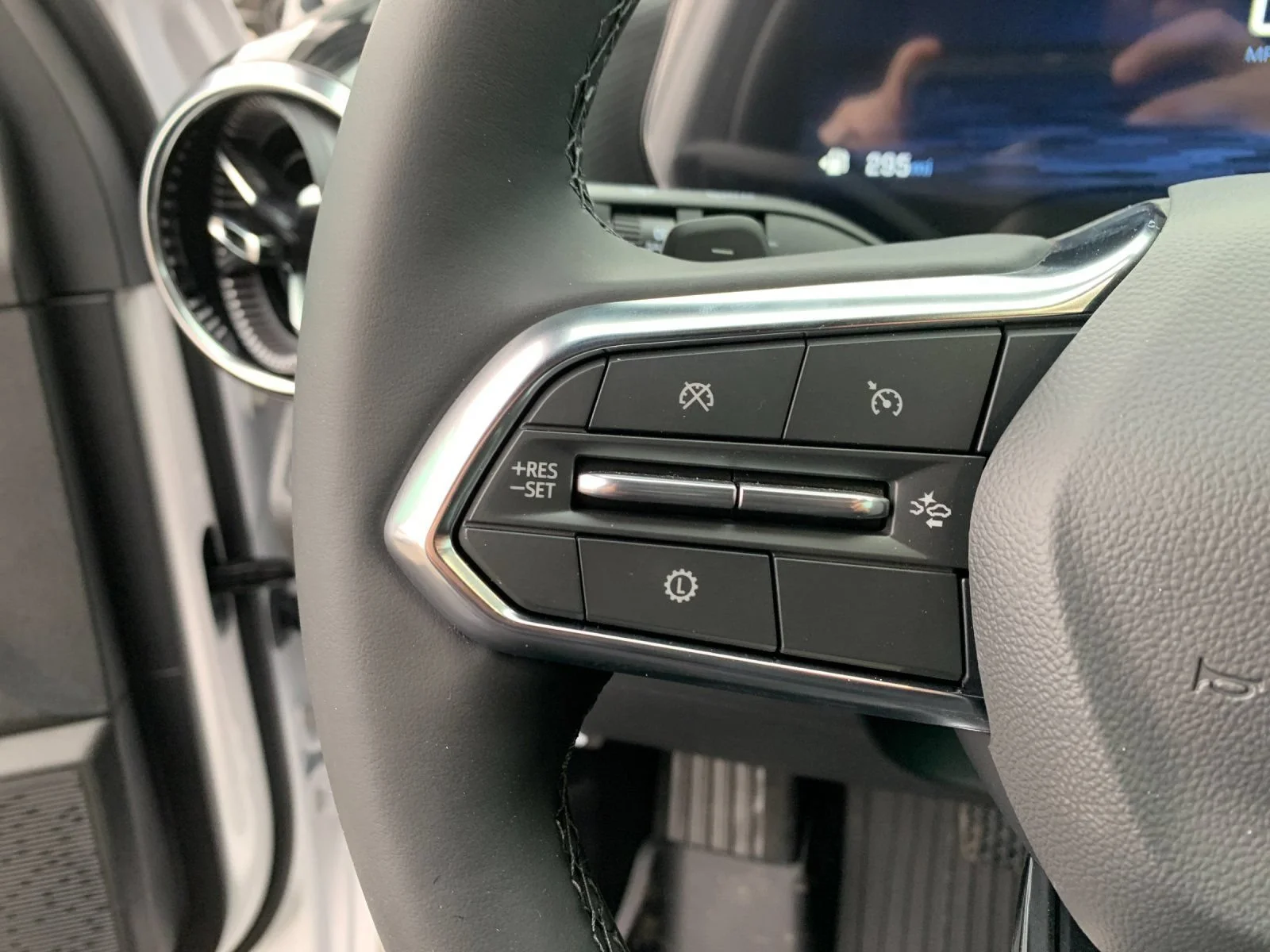 2026 Chevrolet Equinox LT - Photo 25