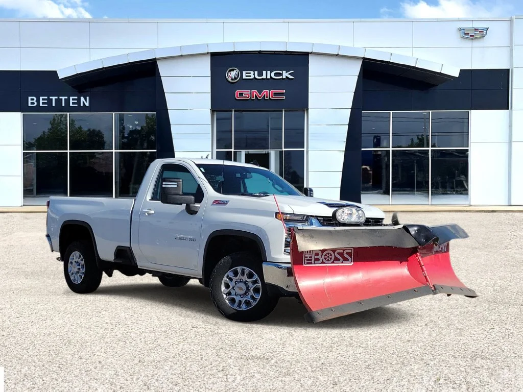 Used 2022  Chevrolet LT image 1