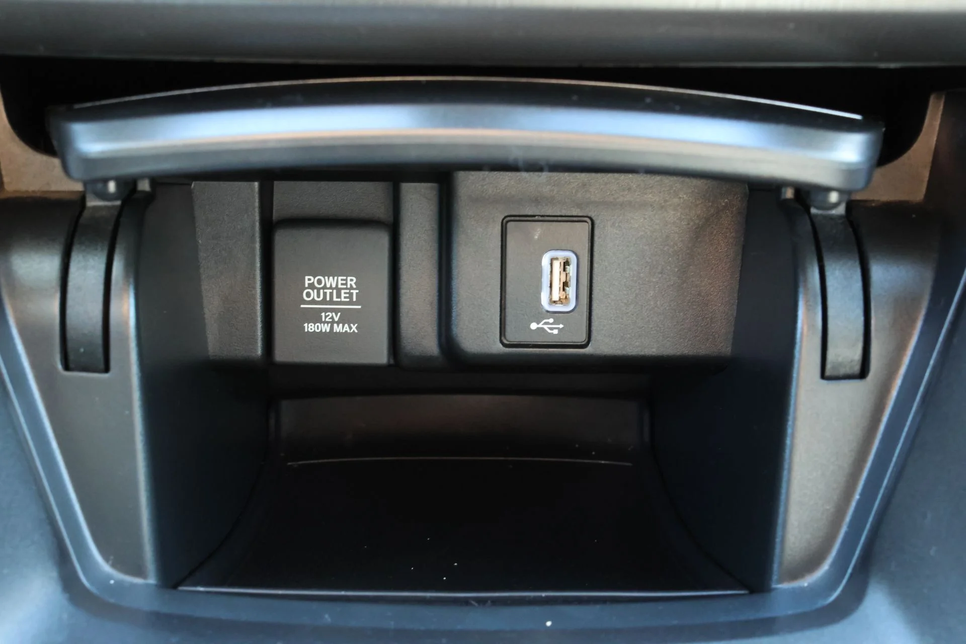 Used 2020 White Honda LX image 17