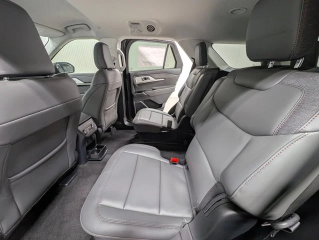 New 2026 Carbonized Gray Metallic Ford Active image 41