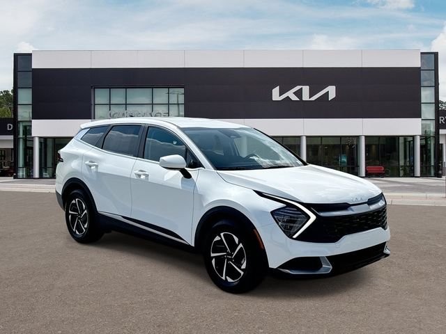 Used 2025 White Kia LX image 2