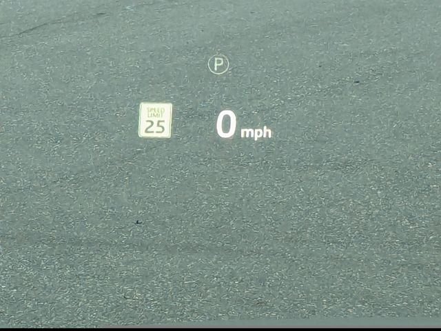 Used 2025 Eiger Grey Metallic Land Rover SE image 28