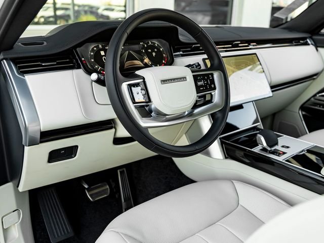 New 2026 Fuji White Land Rover SE image 16