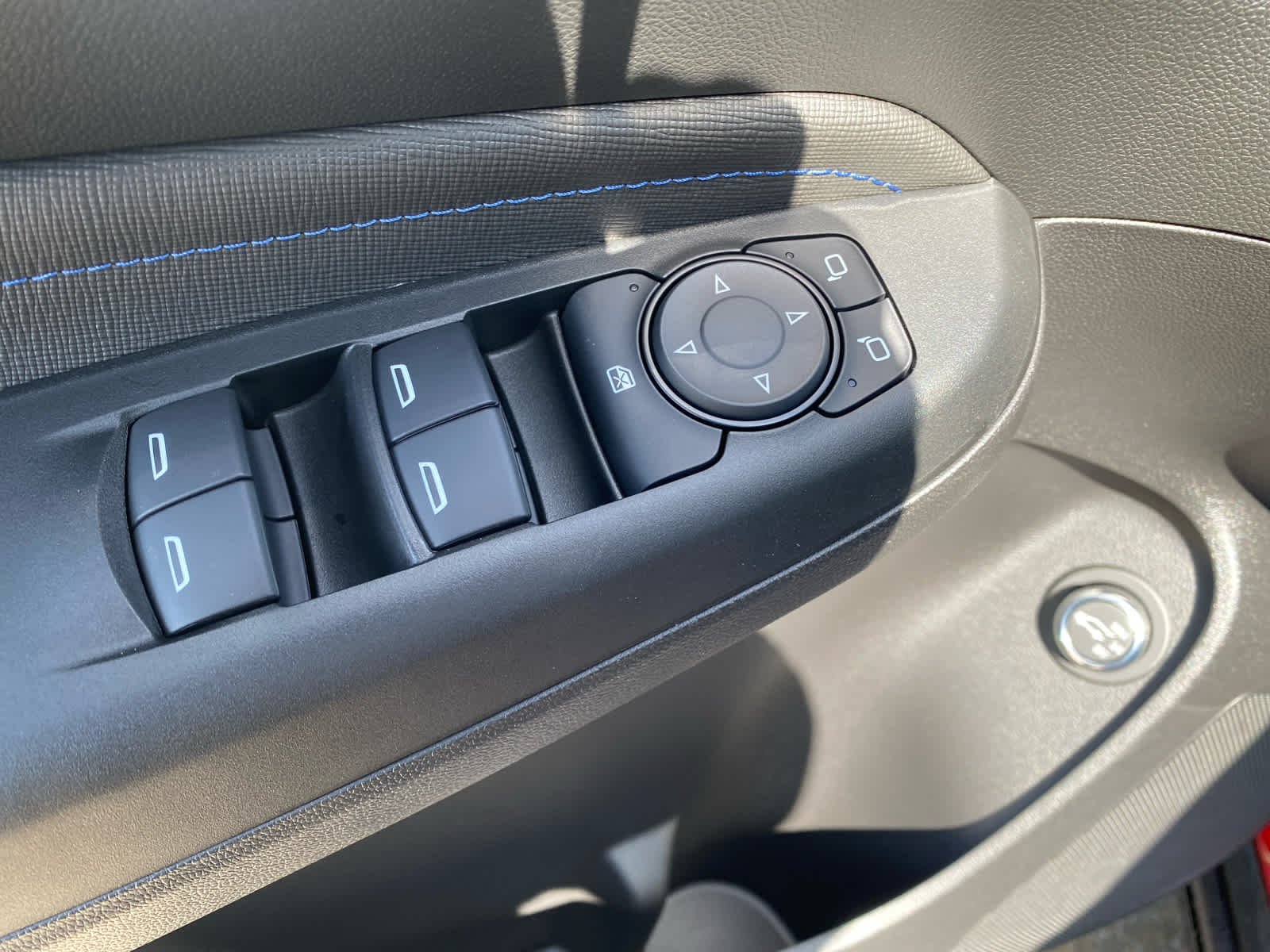 2026 Buick Envista Sport Touring - Photo 9