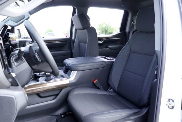 2026 Chevrolet Silverado 1500 LT - Photo 9
