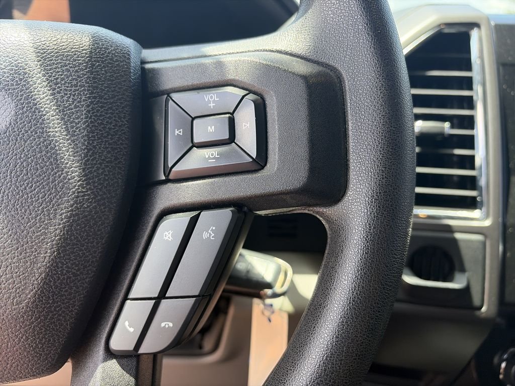 Used 2015 White Ford XLT image 22