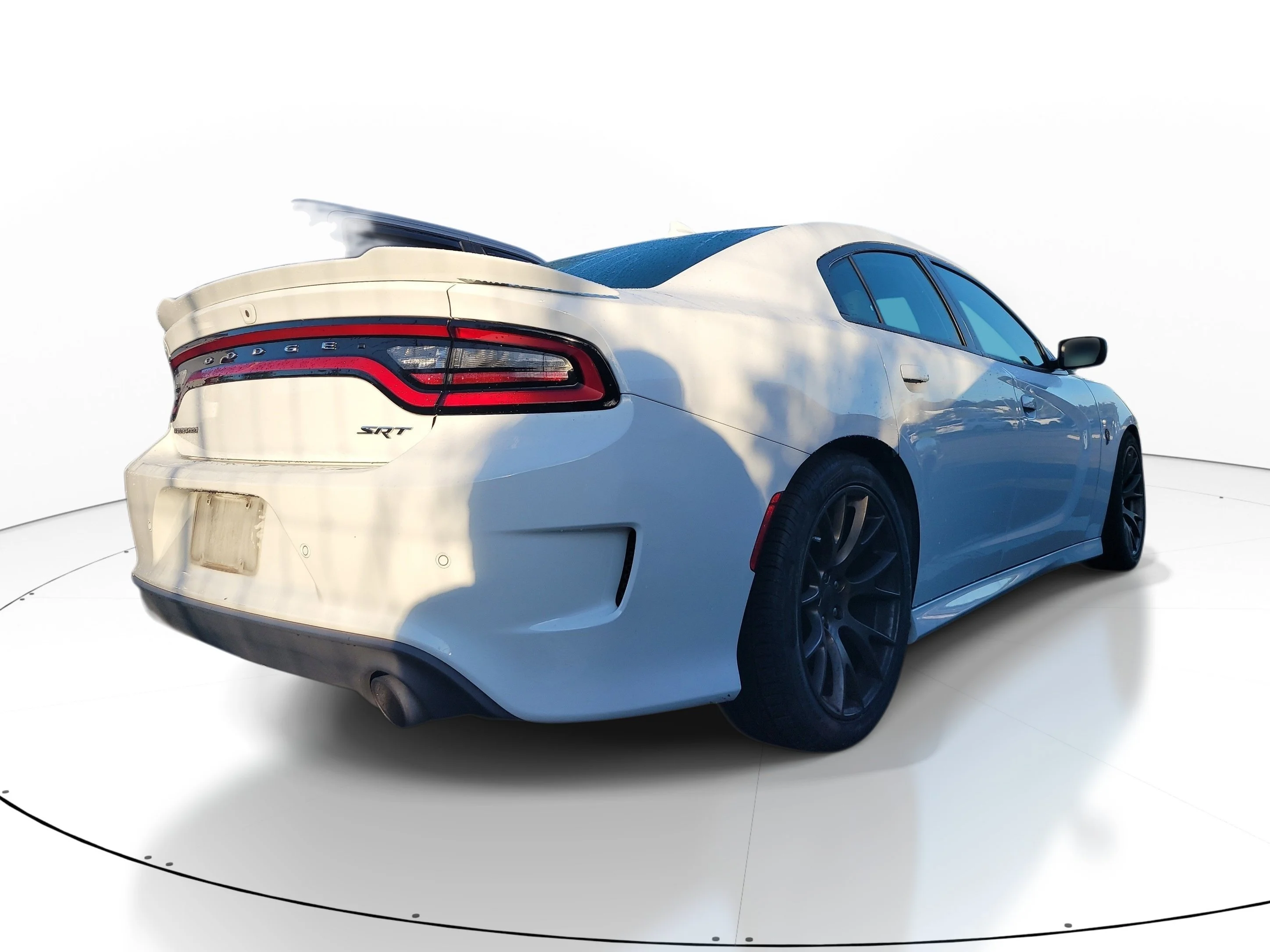 Used 2016 Bright White Clearcoat Dodge SRT Hellcat image 4