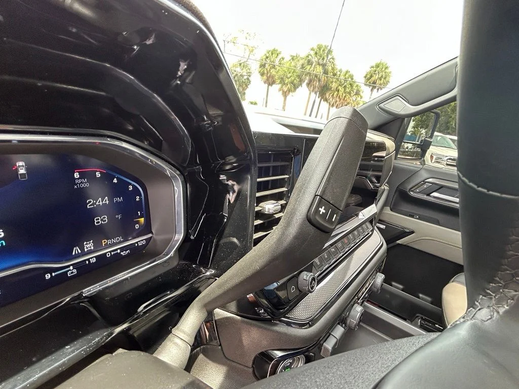 Certified Used 2025 Slate Gray Metallic Chevrolet ZR2 image 16