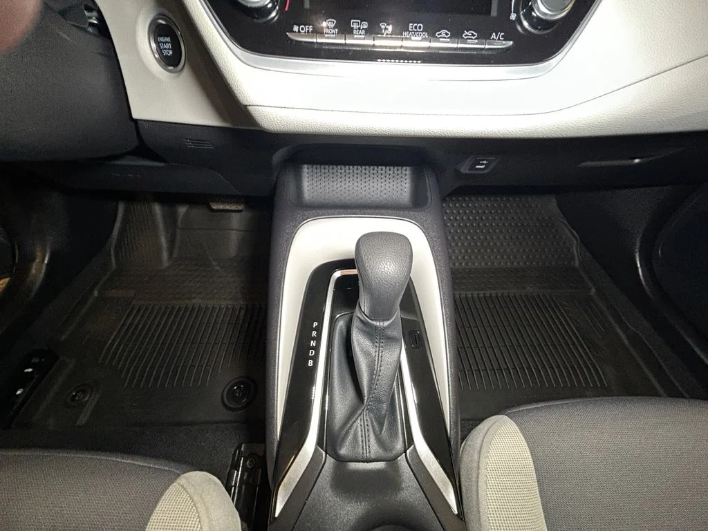 Used 2025 Underground Toyota LE image 11