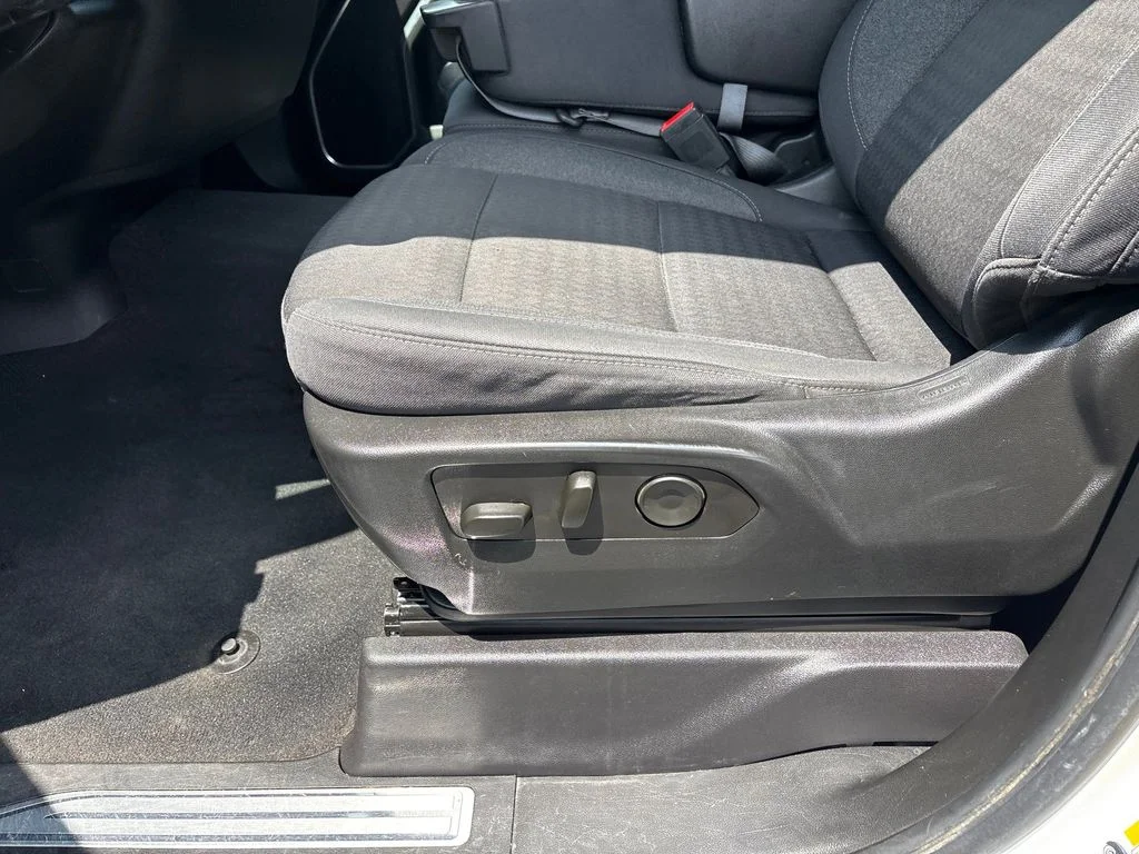 Used 2024 White Chevrolet LT image 24