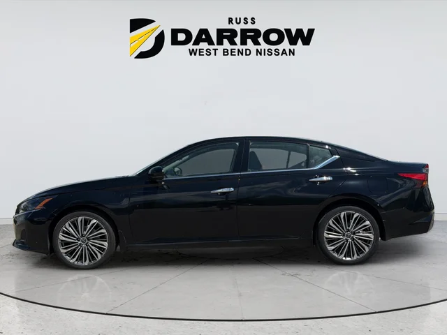 Used 2023 Black Nissan 2.5 SL image 2