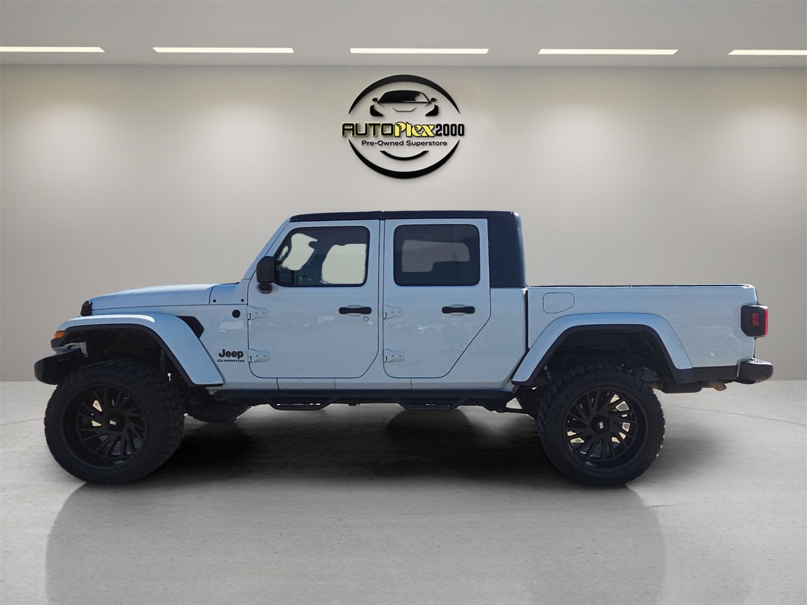 2020 Jeep Gladiator Altitude photo 4