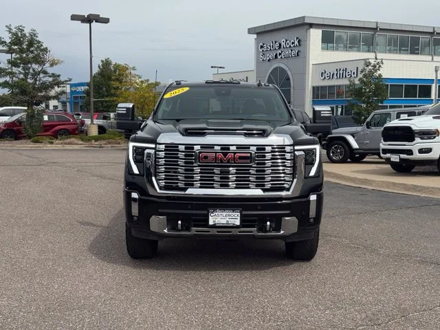 Certified Used 2025 Onyx Black GMC Denali image 9