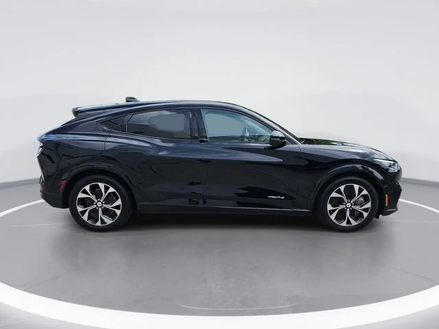 Used 2023 Black Ford Premium image 6