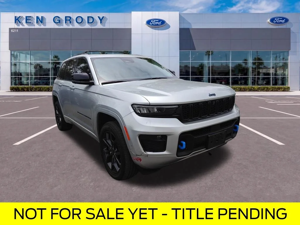 2023 Jeep Grand Cherokee 30th Anniversary 4xe 4x4's photo