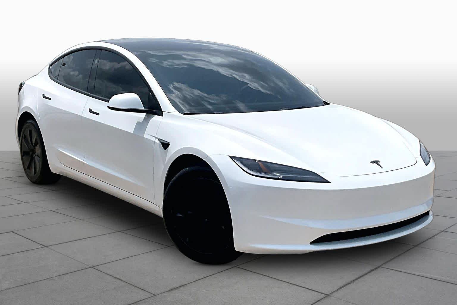 Used 2025 Tesla Model 3 Long Range with VIN 5YJ3E1EA7SF073201 for sale in Richmond, TX