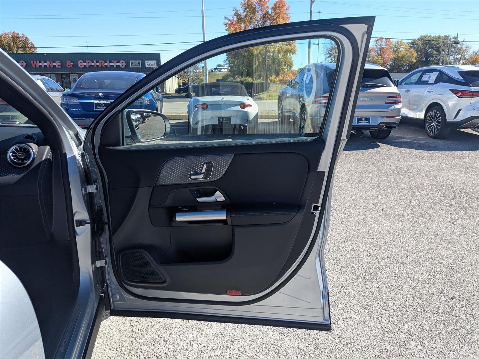 Used 2025 Cirrus Silver Metallic Mercedes-Benz GLA 250 image 30