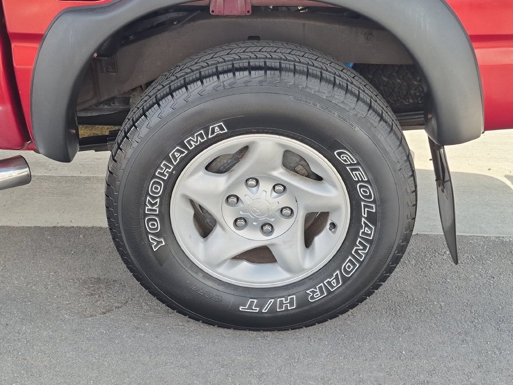 Used 2004 Impulse Red Pearl Toyota PreRunner image 31