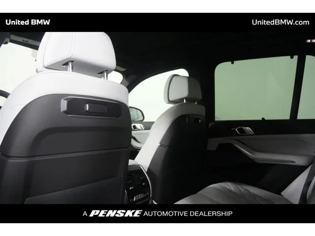 New 2026 Skyscraper Grey Metallic BMW X5 40i image 15