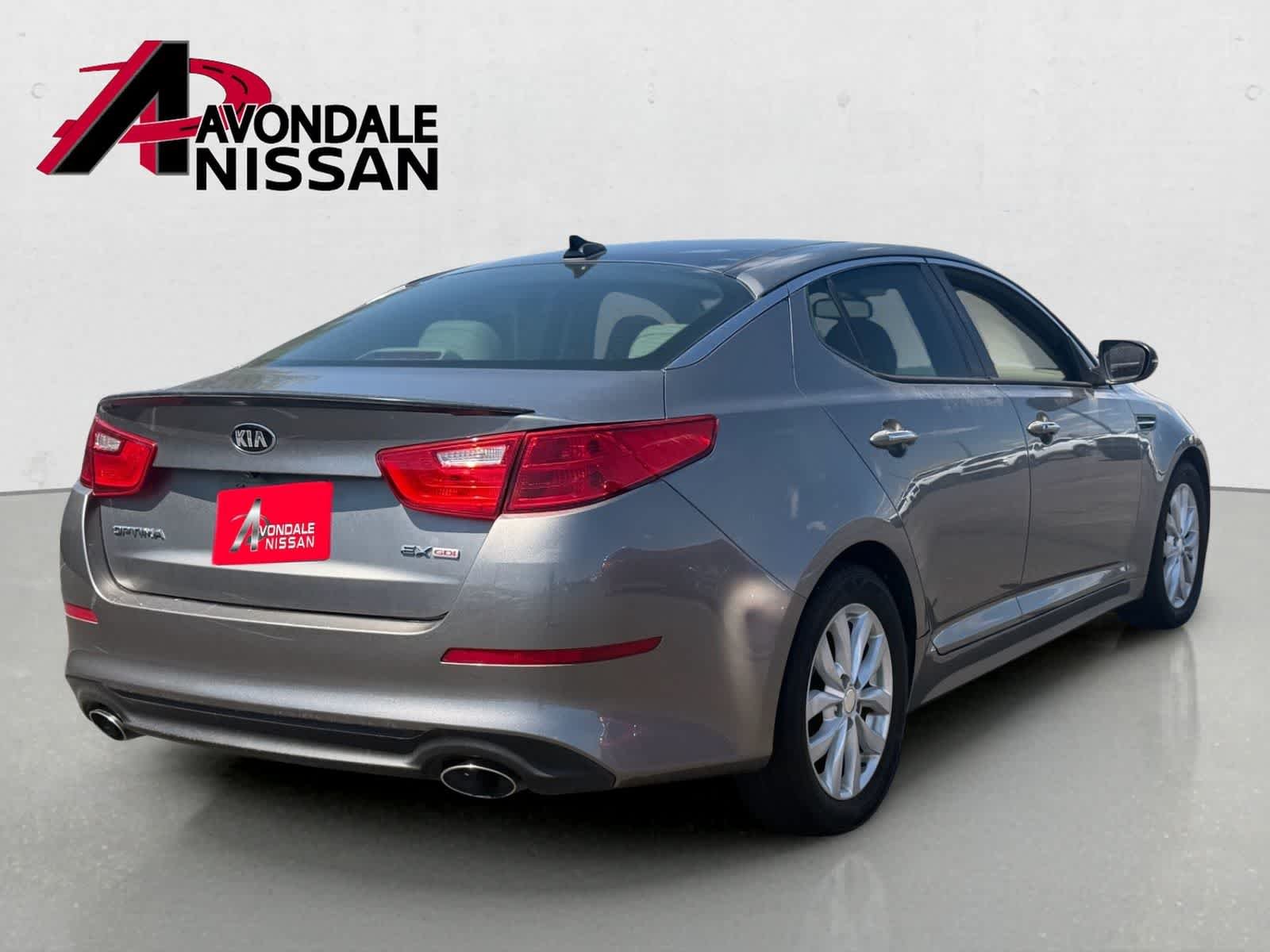 Used 2015 Titanium Silver Kia EX image 3