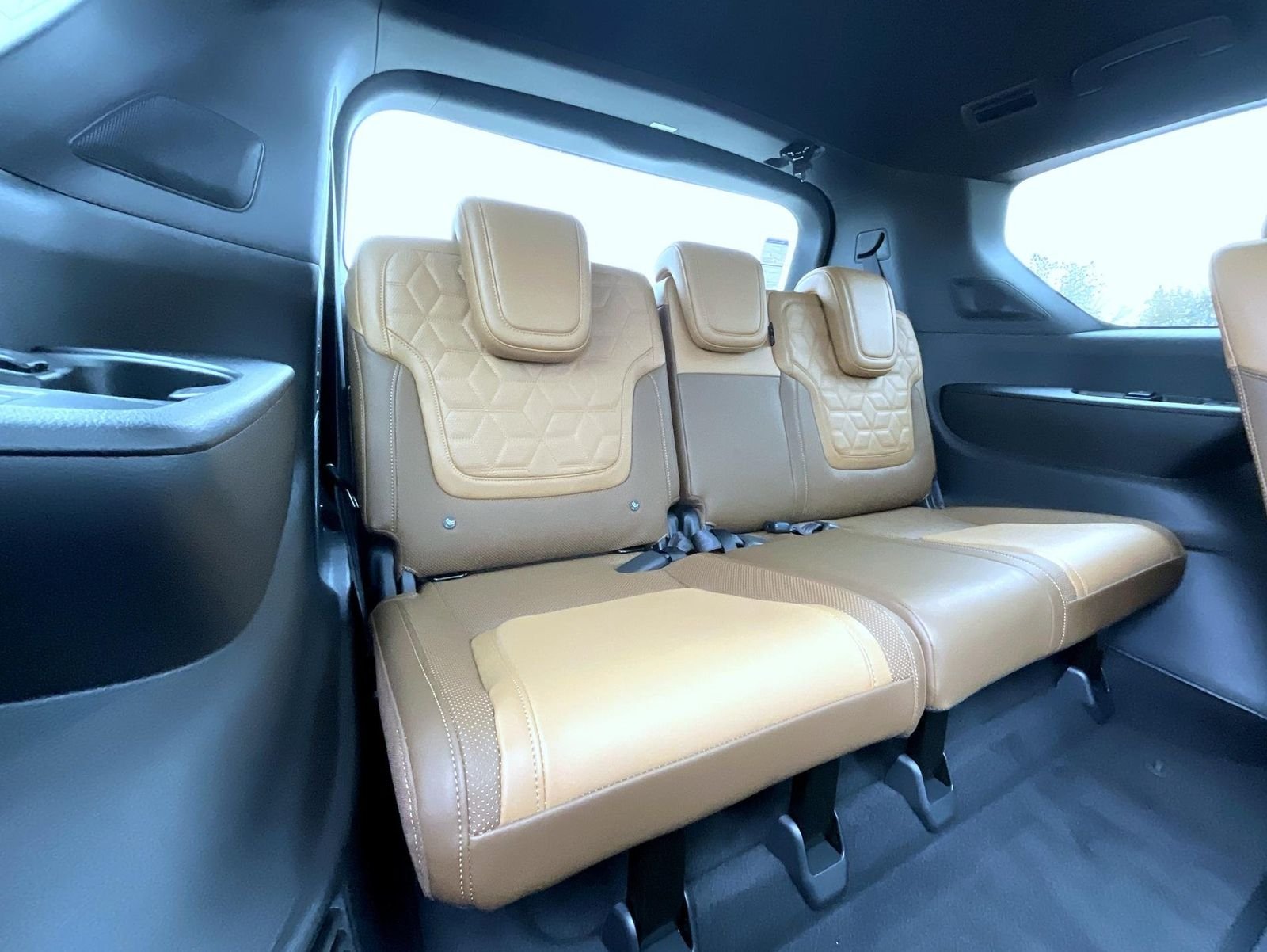New 2026 Gun Metallic Nissan Platinum Reserve image 21