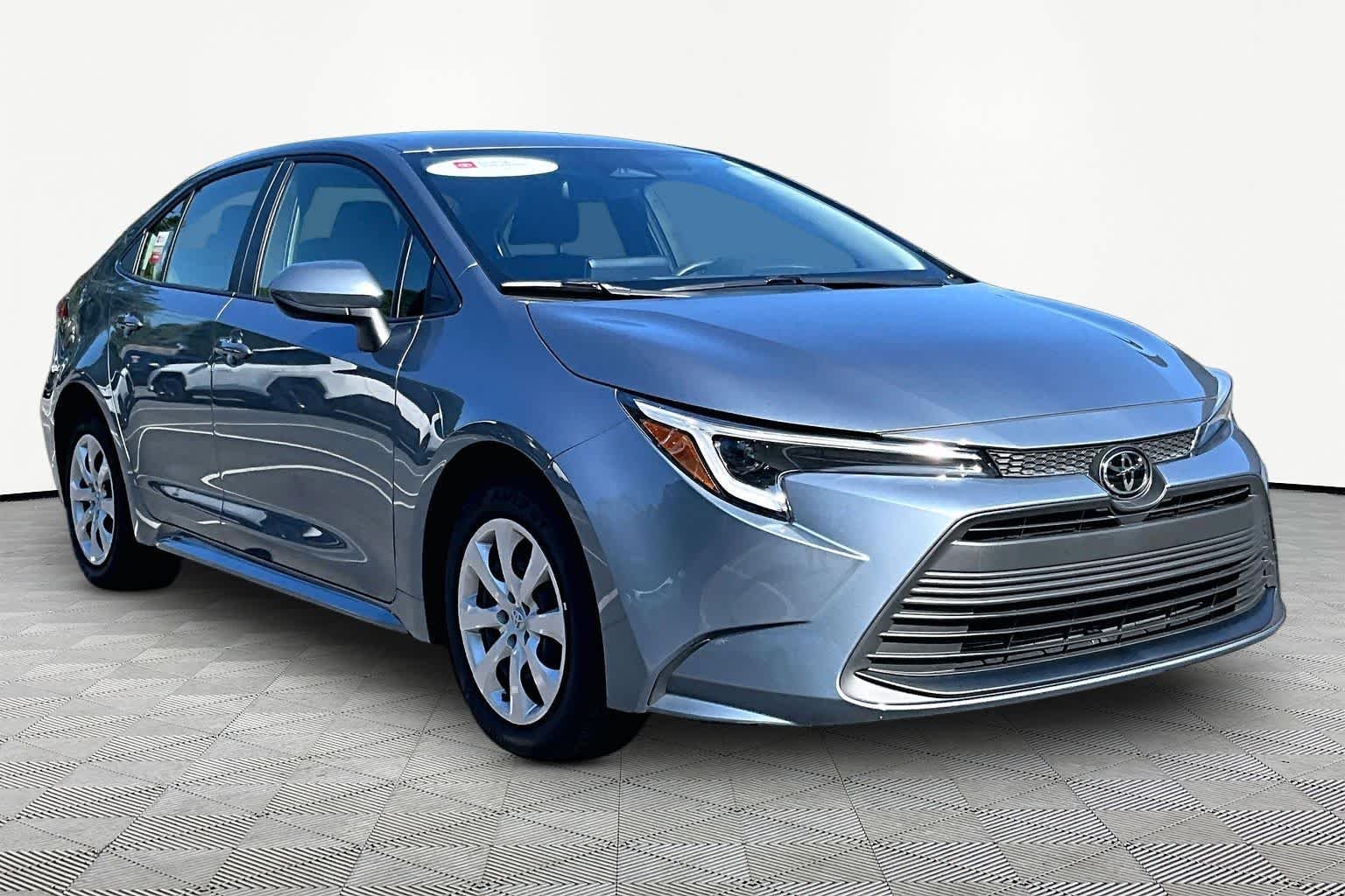 Used 2026 Celestite Toyota Hybrid LE image 3