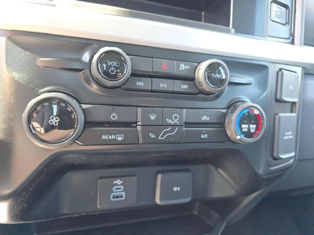 2025 Ford F-350 Super Duty XLT - Photo 27