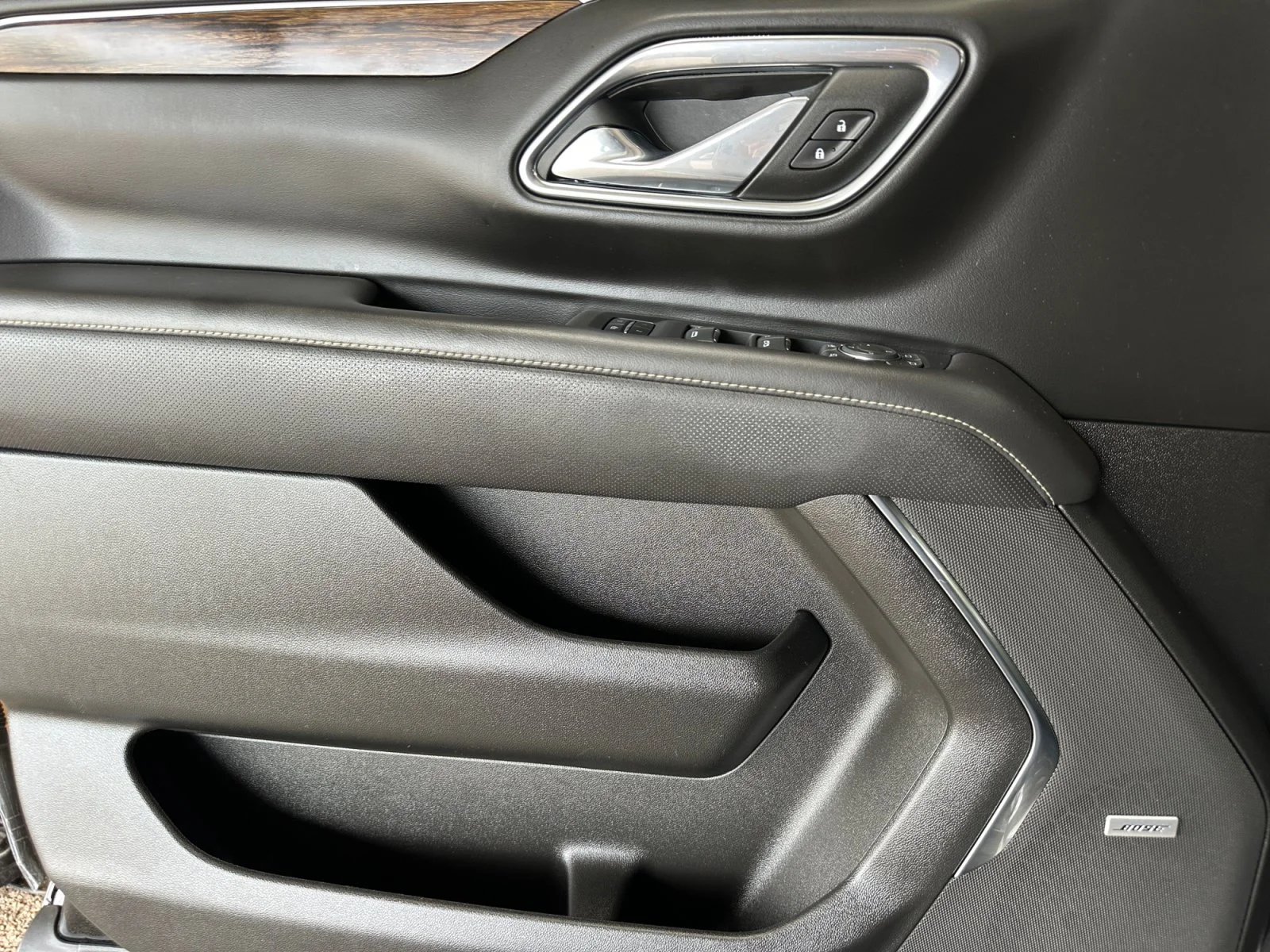Used 2023 Black Chevrolet Premier image 30