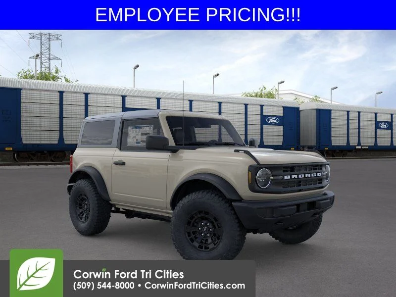 2026 Ford Bronco Base 4x4's photo
