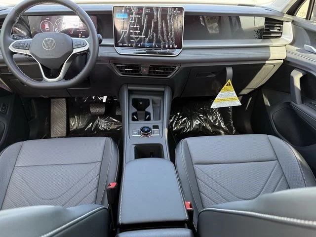 New 2026 Black Volkswagen 2.0T SE image 7
