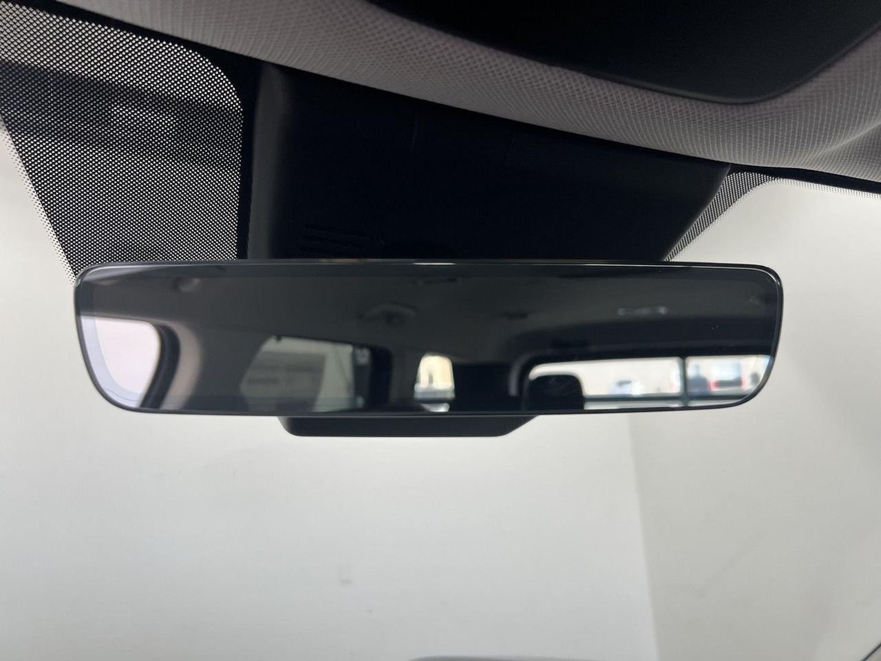 New 2027 Abyss Black Pearl Hyundai SEL 7P image 21