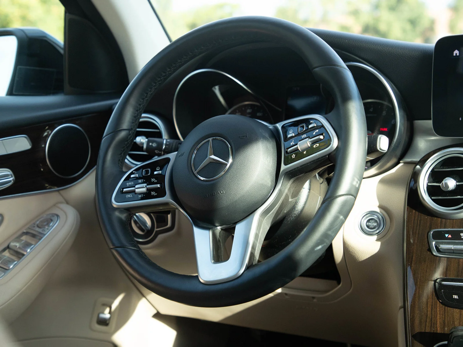 Used 2020 Black Mercedes-Benz GLC 300 4MATIC® SUV image 12