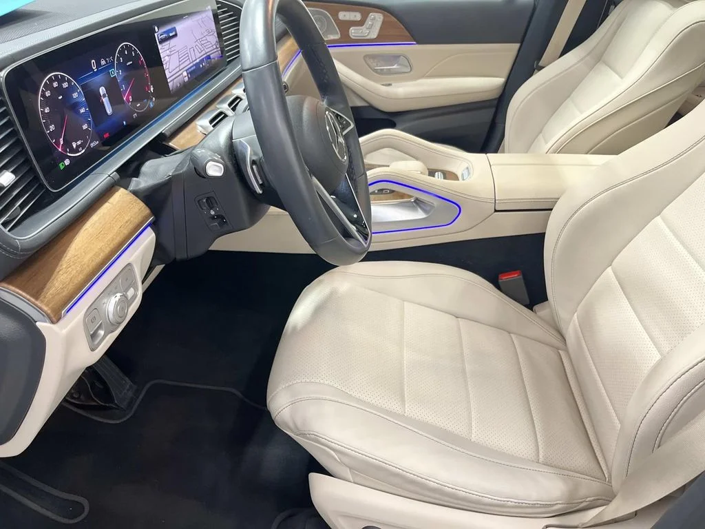 Used 2025 Polar White Mercedes-Benz 450 4MATIC® AWD 3.0L 1 Owner image 11