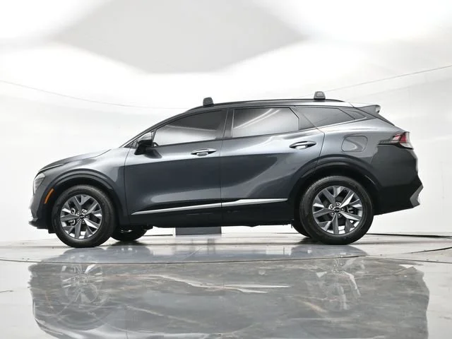 Used 2025 Gravity Gray Kia SX image 29