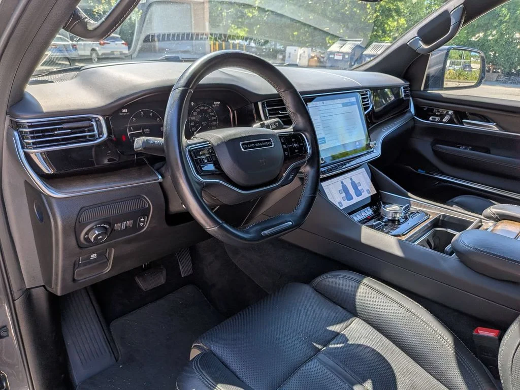 Used 2022 Gray Jeep Series I image 17