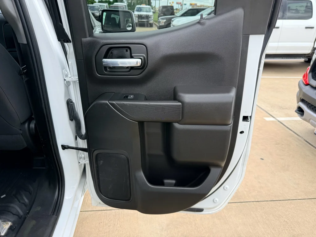 Used 2021 Summit White Chevrolet LT image 26