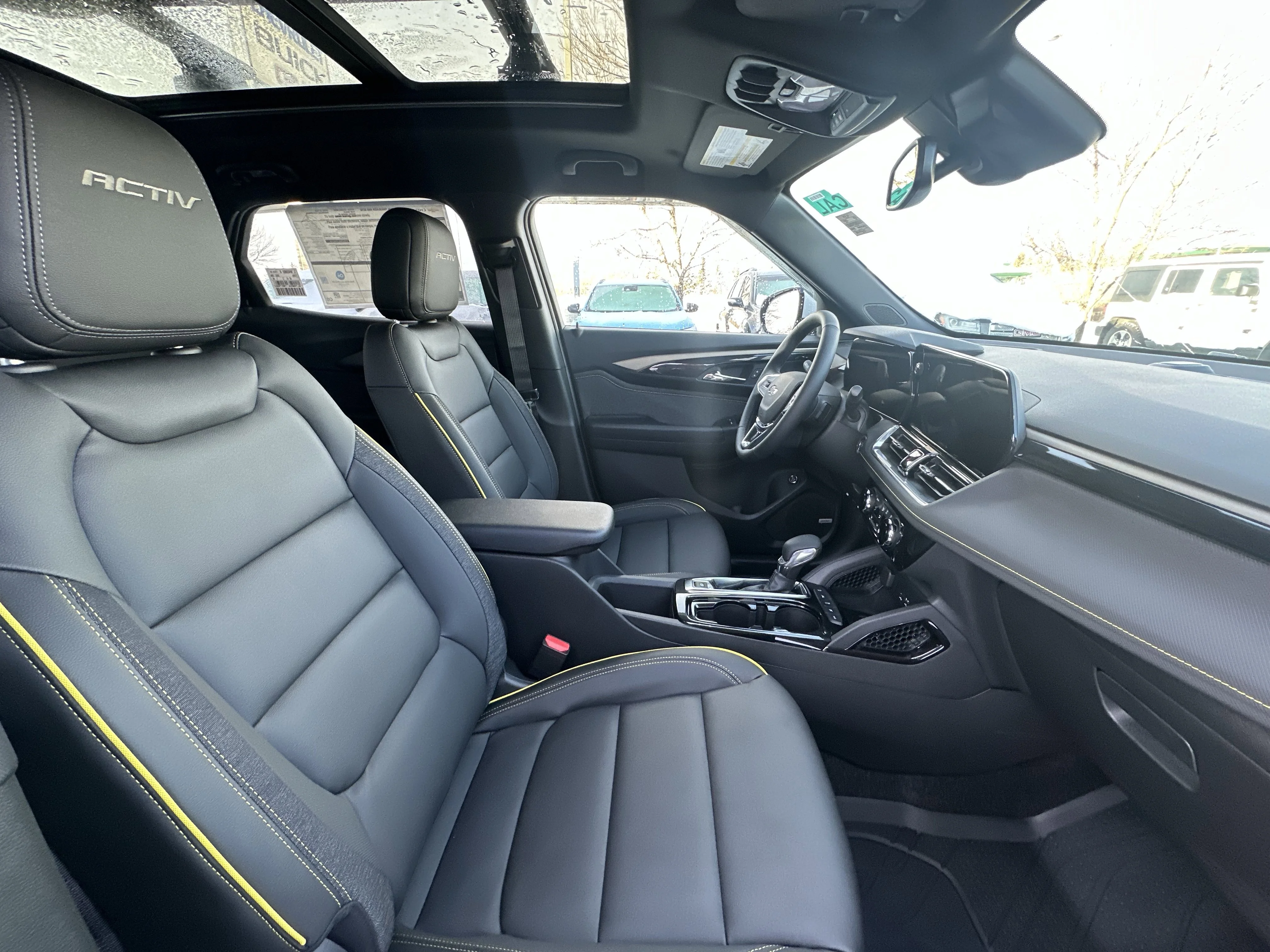New 2026 Mosaic Black Metallic Chevrolet ACTIV image 21