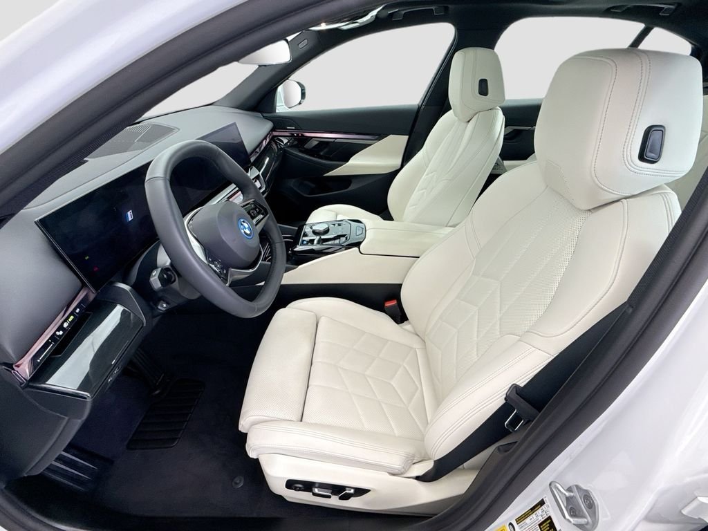 2026 BMW i5 40 - Photo 18