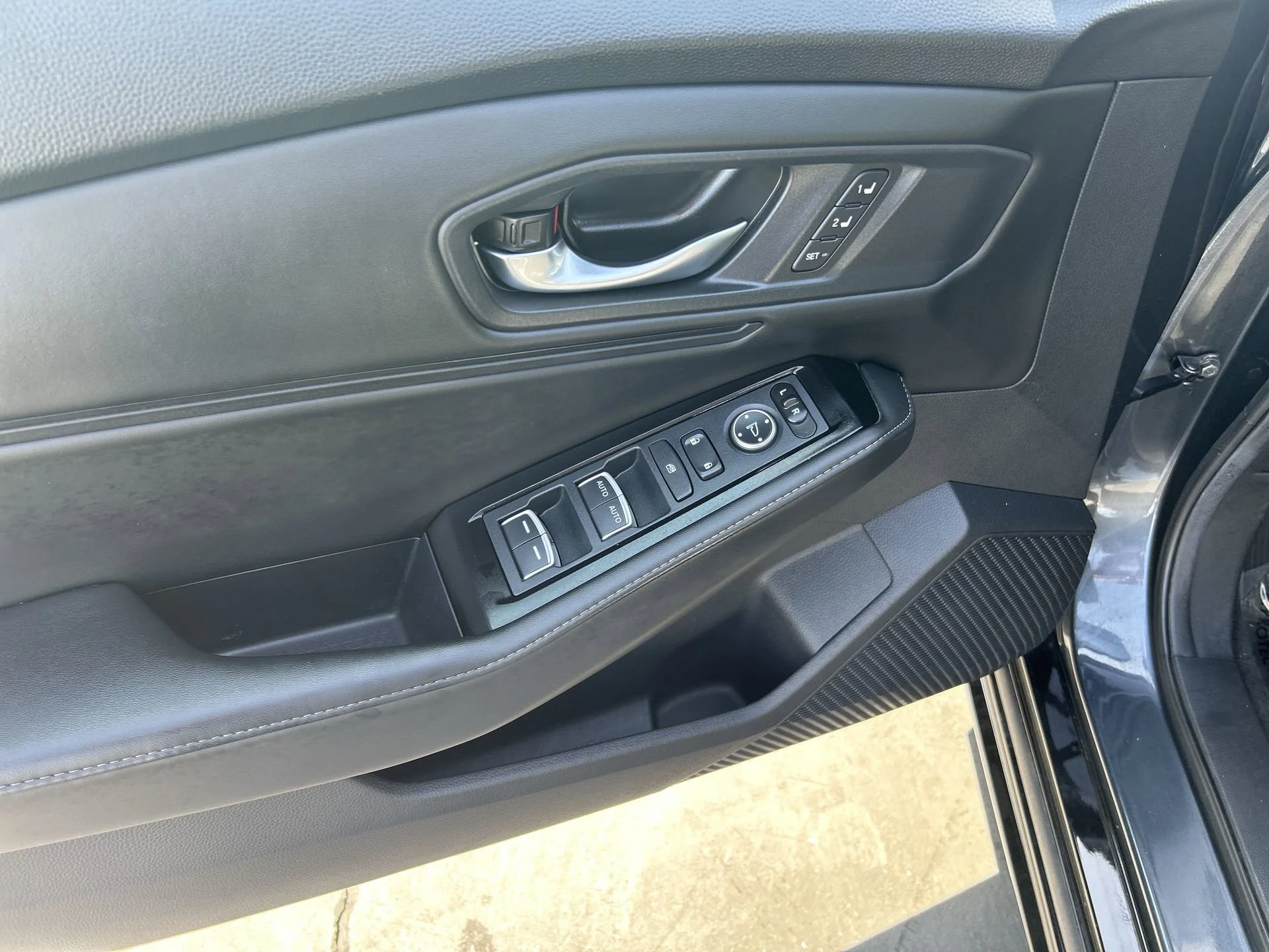 2024 Honda Accord Hybrid Touring - Photo 41