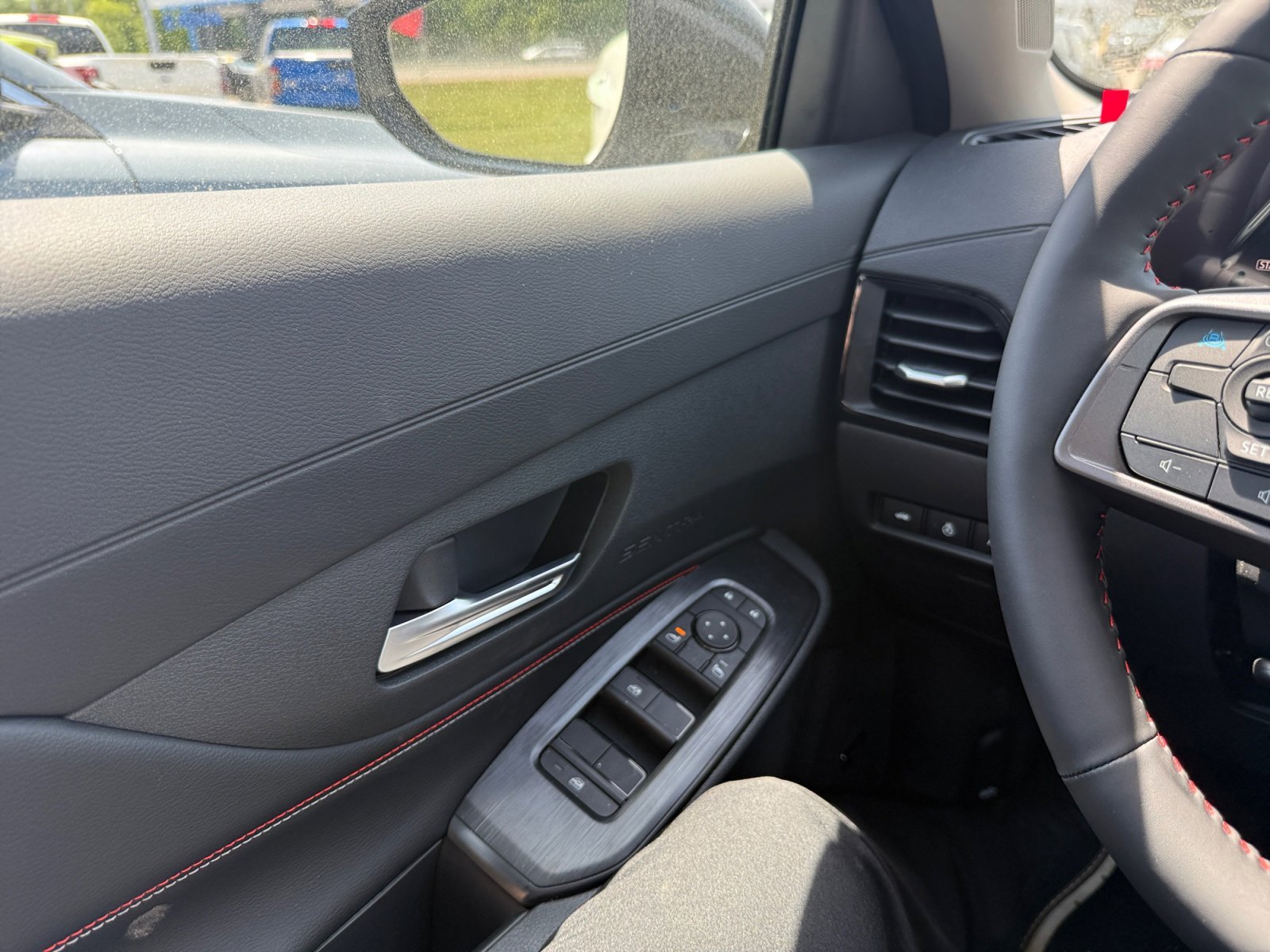2026 Nissan Sentra SR - Photo 11