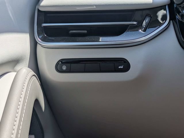 New 2027 GRAPHITE SHADOW INFINITI Pure FWD image 26