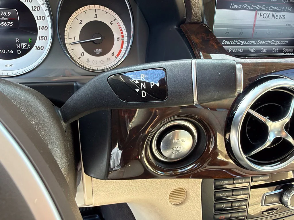 Used 2014 White Mercedes-Benz GLK 250 image 31
