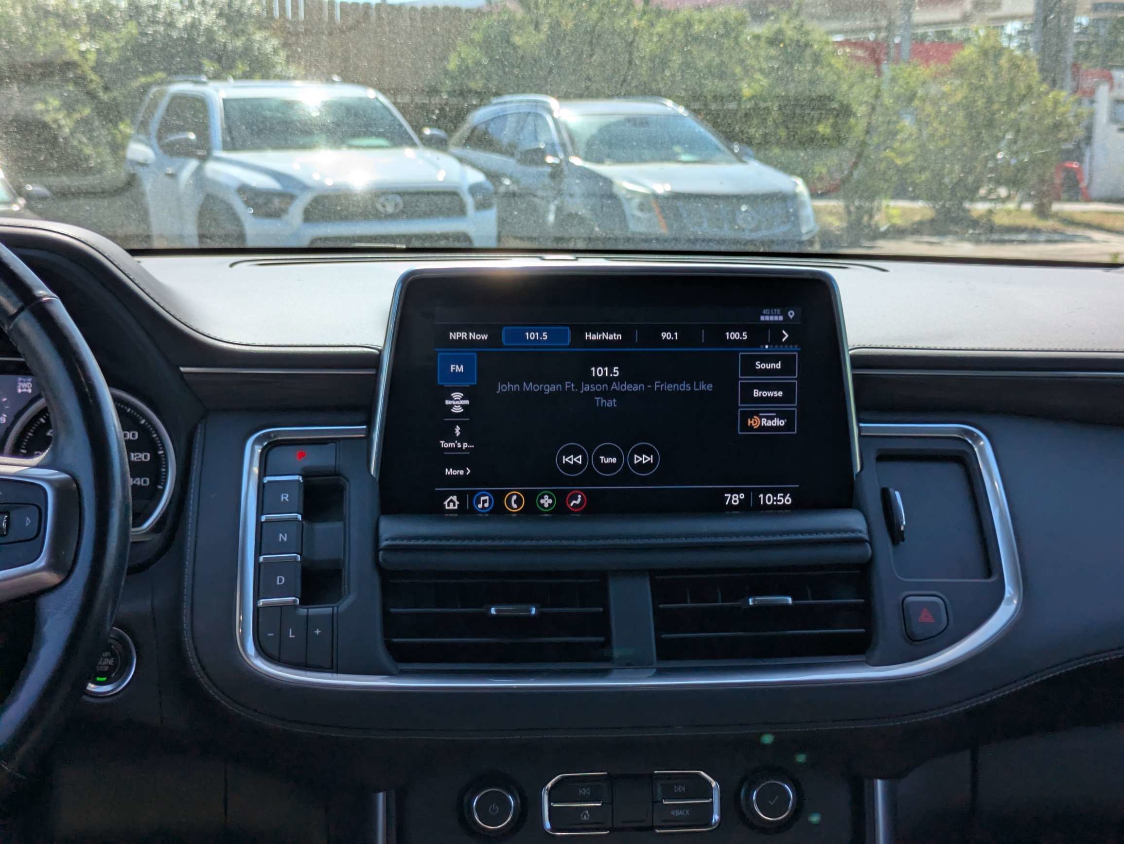 Used 2021 Summit White Chevrolet Z71 image 20