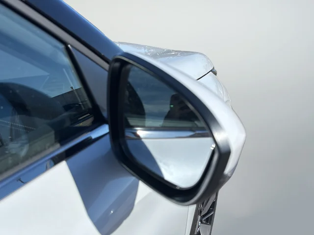 New 2026 White Mitsubishi SE image 27