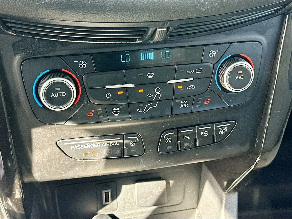 Used 2019 Red Ford Titanium image 16