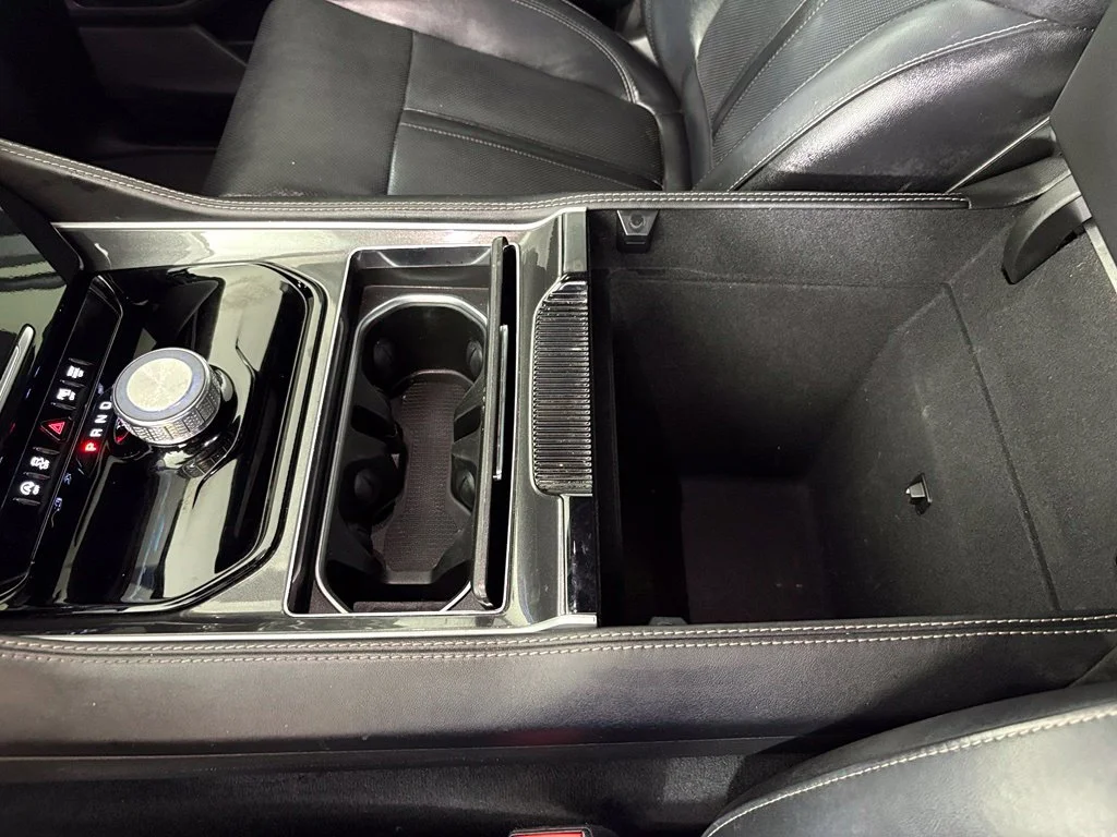 Used 2023 White Jeep Base image 36