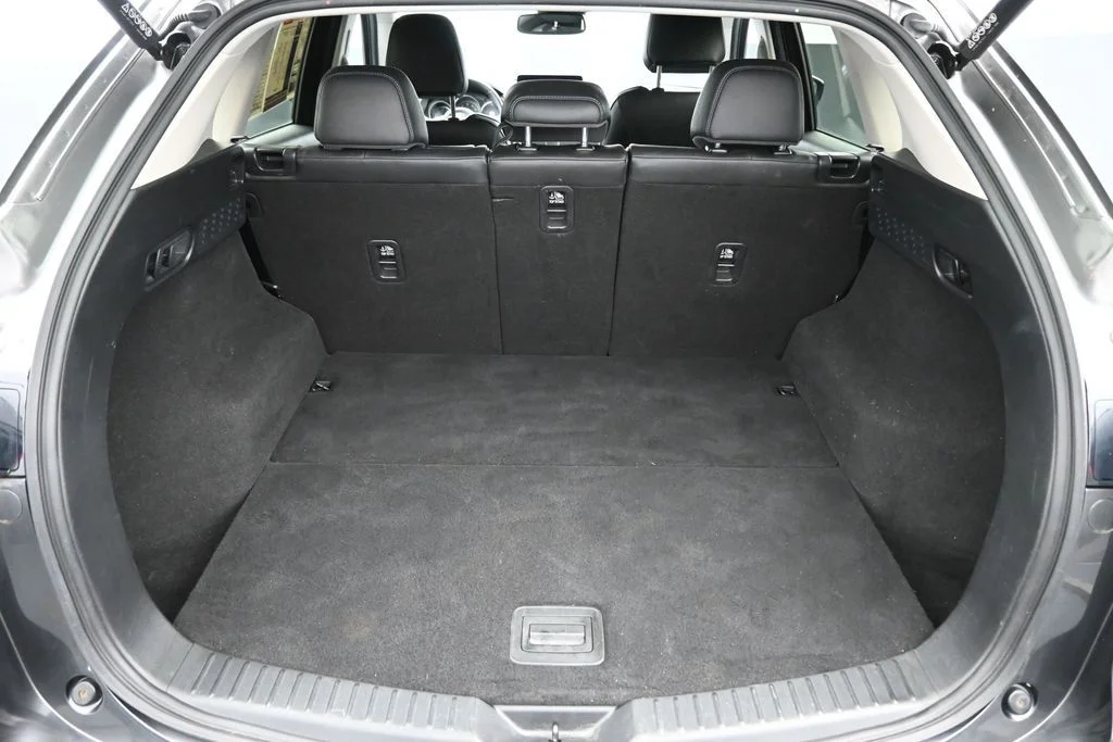 Used 2024 Gray Mazda 2.5 S Preferred Package image 7